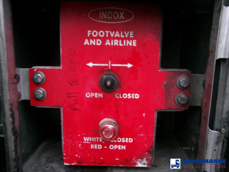 Tank semi-trailer Indox Chemical tank inox L4BH 33.5 m3 / 1 comp: picture 8 Tank semi-trailer Indox Chemical tank inox L4BH 33.5 m3 / 1 comp: picture 8