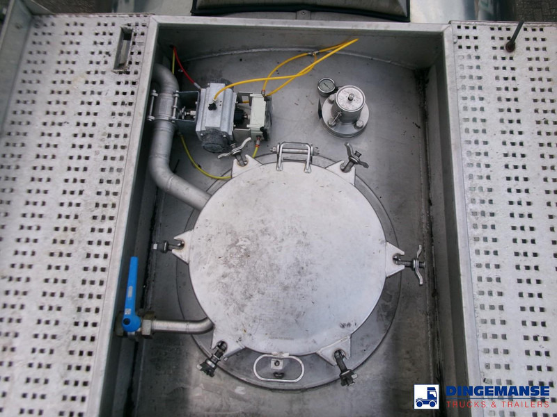 Tank semi-trailer Indox Chemical tank inox L4BH 33.5 m3 / 1 comp: picture 17 Tank semi-trailer Indox Chemical tank inox L4BH 33.5 m3 / 1 comp: picture 17