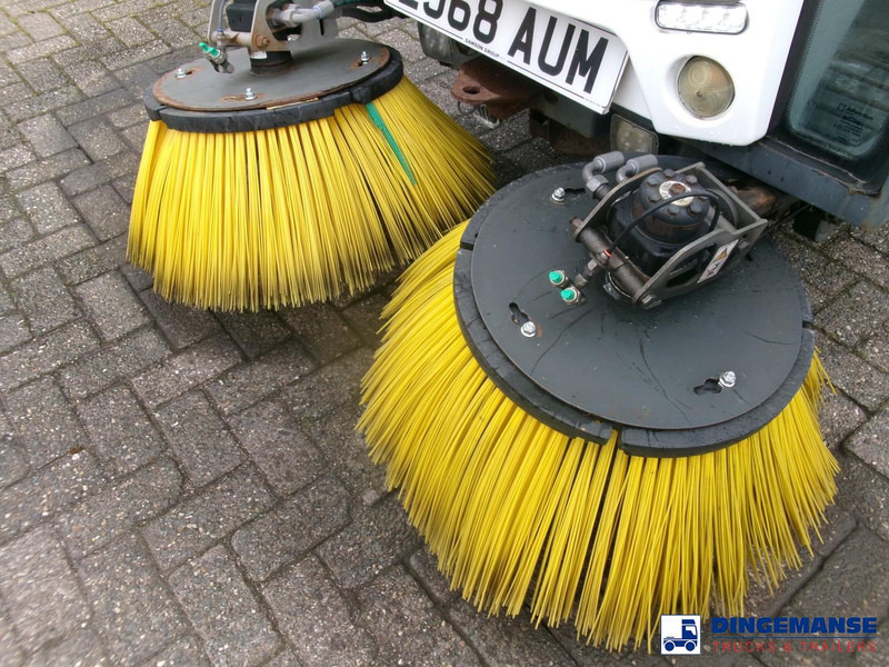 Road sweeper Johnston C202 compact street sweeper: picture 12 Road sweeper Johnston C202 compact street sweeper: picture 12