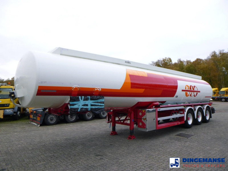 LAG Jet fuel tank alu 44.5 m3 / 1 comp - Tank semi-trailer: picture 1 LAG Jet fuel tank alu 44.5 m3 / 1 comp - Tank semi-trailer: picture 1