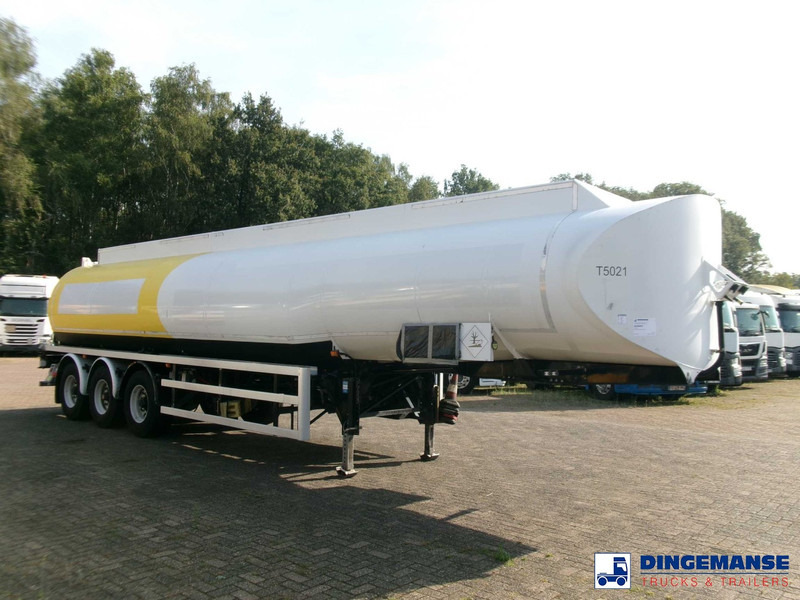 Lakeland Fuel tank alu 43 m3 / 6 comp - Tank semi-trailer: picture 2 Lakeland Fuel tank alu 43 m3 / 6 comp - Tank semi-trailer: picture 2