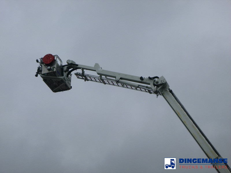 Mercedes-Benz Econic 6x2 RHD Magirus ALP325 fire truck on lease Mercedes-Benz Econic 6x2 RHD Magirus ALP325 fire truck: picture 13