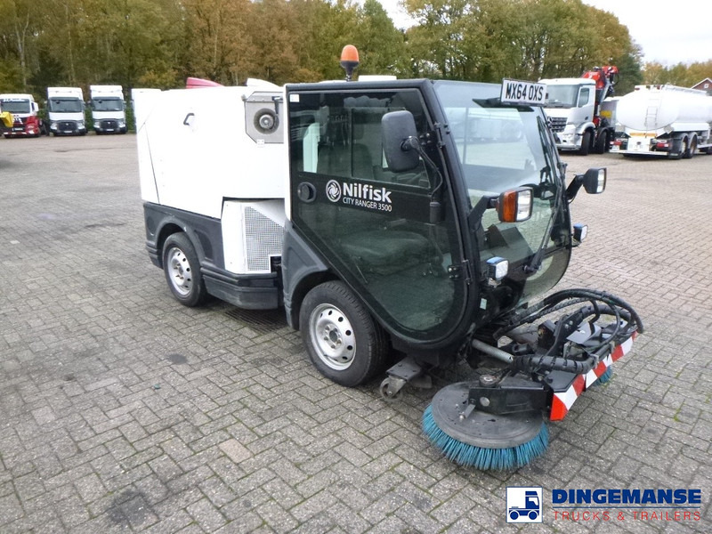 Nilfisk City Ranger CR3500 street sweeper - Road sweeper: picture 2 Nilfisk City Ranger CR3500 street sweeper - Road sweeper: picture 2