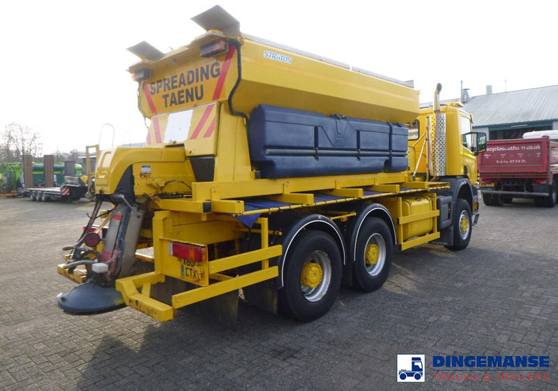 Scania P114-340 CB 6X6 RHD gritter / snow plough - Snow removal vehicle: picture 4 Scania P114-340 CB 6X6 RHD gritter / snow plough - Snow removal vehicle: picture 4