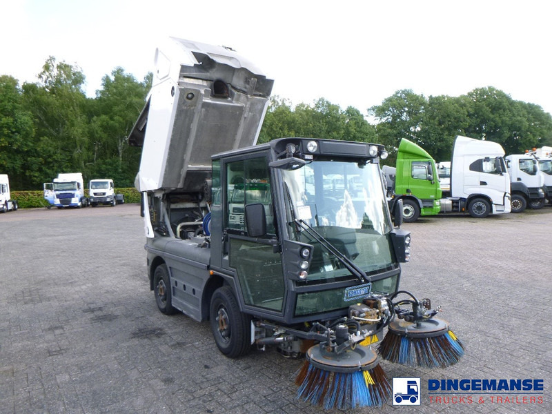 Schmidt Compact 200 street sweeper on lease Schmidt Compact 200 street sweeper: picture 6