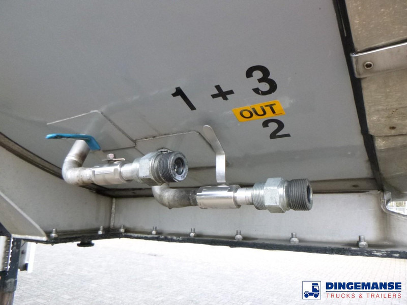 Tank semi-trailer Van Hool Food tank inox 62 m3 / 3 comp: picture 12 Tank semi-trailer Van Hool Food tank inox 62 m3 / 3 comp: picture 12