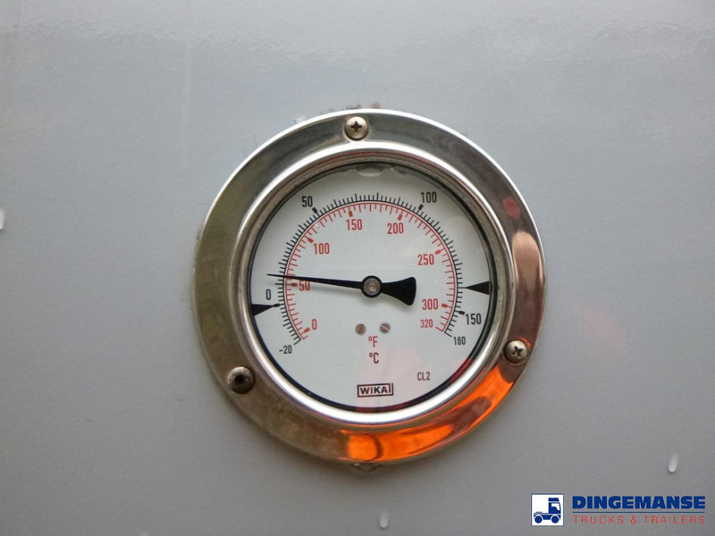 Tank semi-trailer Van Hool Food tank inox 62 m3 / 3 comp: picture 15 Tank semi-trailer Van Hool Food tank inox 62 m3 / 3 comp: picture 15