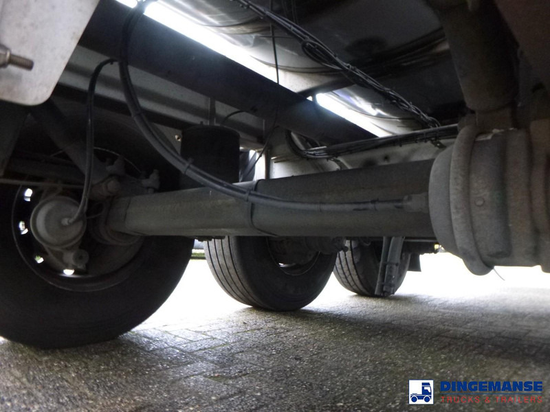 Tank semi-trailer Van Hool Food tank inox 62 m3 / 3 comp: picture 8 Tank semi-trailer Van Hool Food tank inox 62 m3 / 3 comp: picture 8