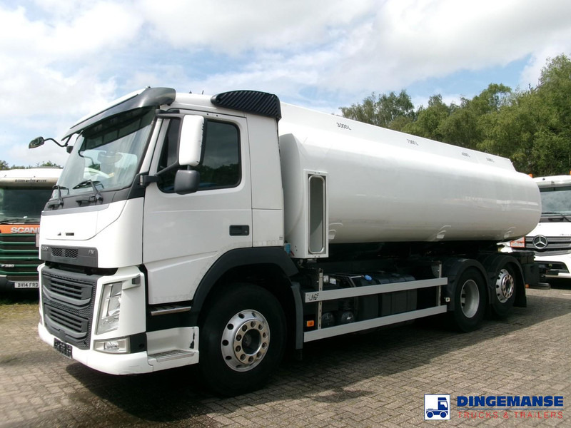 Volvo FM 380 6X2 fuel tank 20.6 m3 / 4 comp - Tank truck: picture 1 Volvo FM 380 6X2 fuel tank 20.6 m3 / 4 comp - Tank truck: picture 1