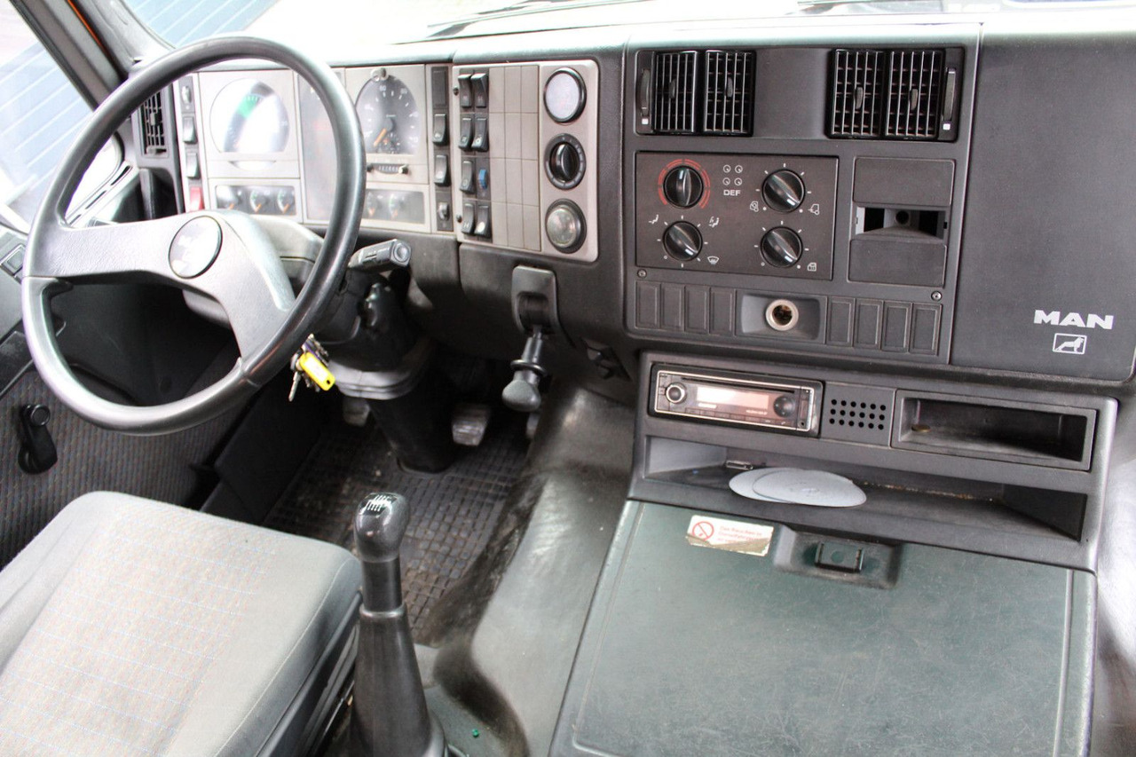 Vacuum truck MAN FE 32.410 A 8x2 Assmann 17m³ HD-Spül-KOMBI V2A: picture 15