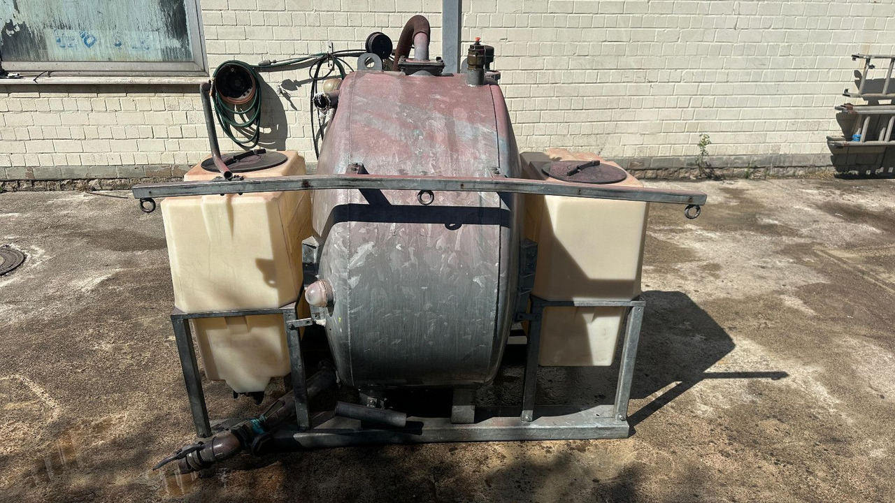 Saug-Druck fass Flexi + 2 Frisch-Wassertaschen - Vacuum truck: picture 3 Saug-Druck fass Flexi + 2 Frisch-Wassertaschen - Vacuum truck: picture 3