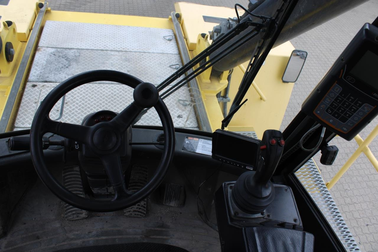 Hyster RS46-33CH - Reach stacker: picture 4 Hyster RS46-33CH - Reach stacker: picture 4