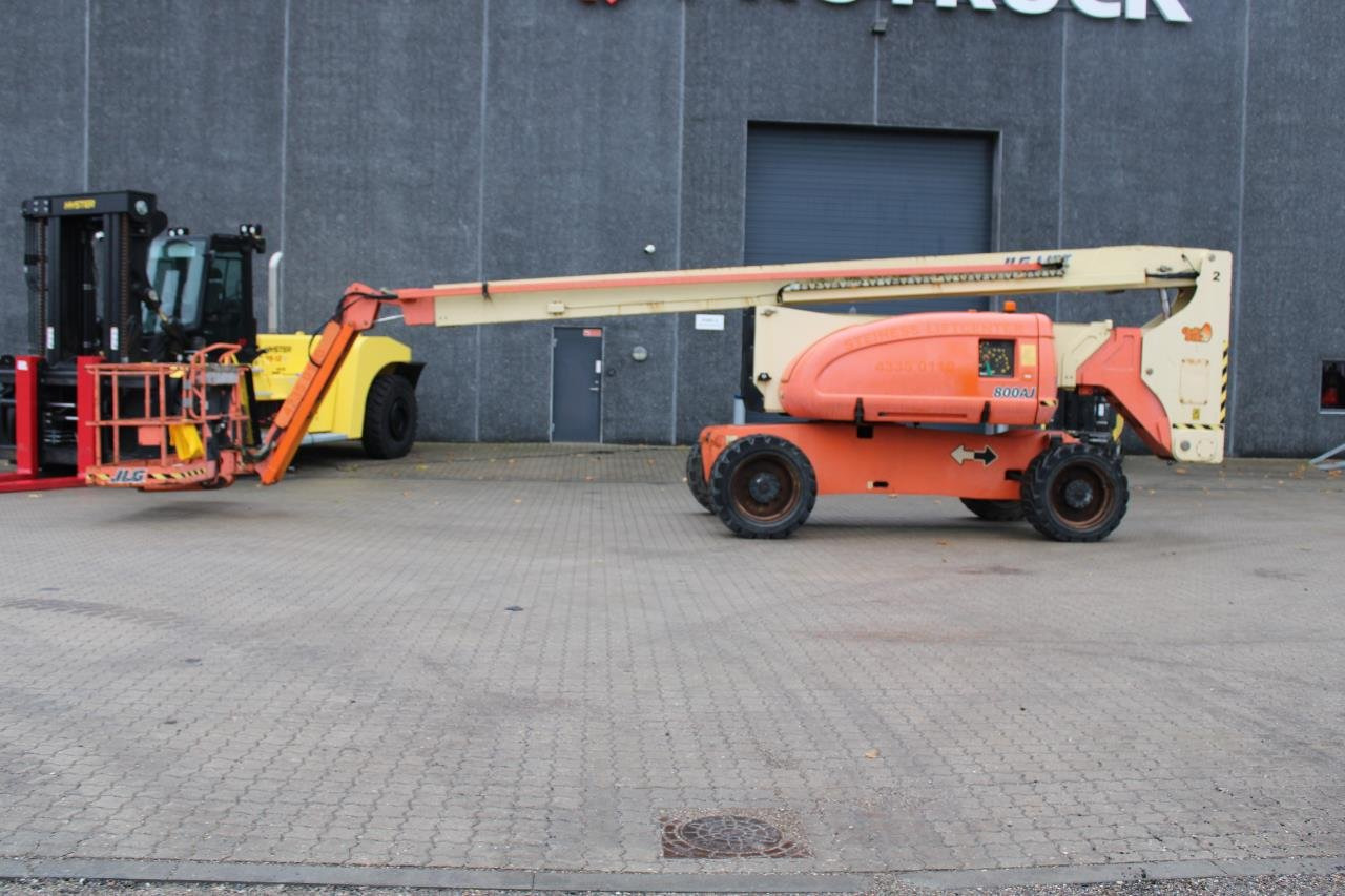 JLG 800AJ - Articulated boom: picture 1 JLG 800AJ - Articulated boom: picture 1