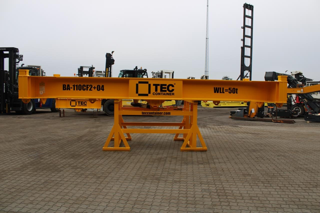 Tec Container 20" WITH DOUBLE-HOOK - Port equipment: picture 3 Tec Container 20" WITH DOUBLE-HOOK - Port equipment: picture 3