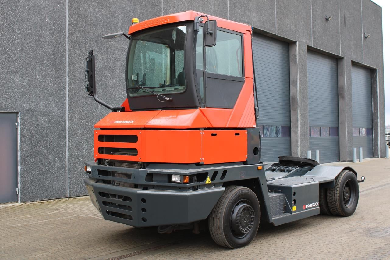 Terberg RT222 - Terminal tractor: picture 2 Terberg RT222 - Terminal tractor: picture 2
