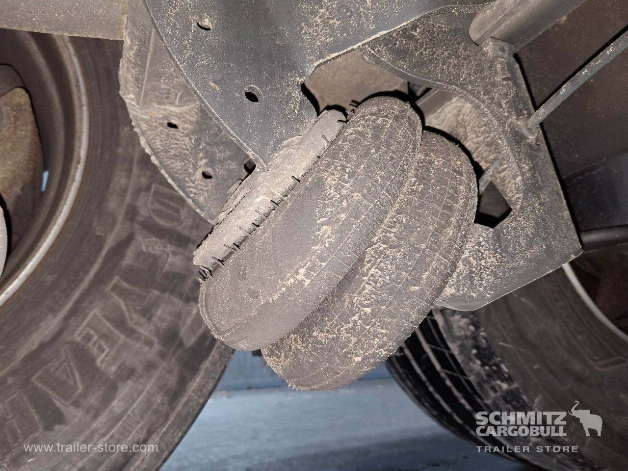 SCHMITZ Auflieger Curtainsider Standard - Curtainsider semi-trailer: picture 4 SCHMITZ Auflieger Curtainsider Standard - Curtainsider semi-trailer: picture 4