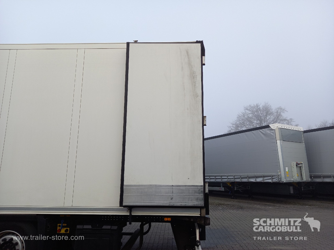 SCHMITZ Auflieger Tiefkühler Standard Double deck - Isothermal semi-trailer: picture 3 SCHMITZ Auflieger Tiefkühler Standard Double deck - Isothermal semi-trailer: picture 3