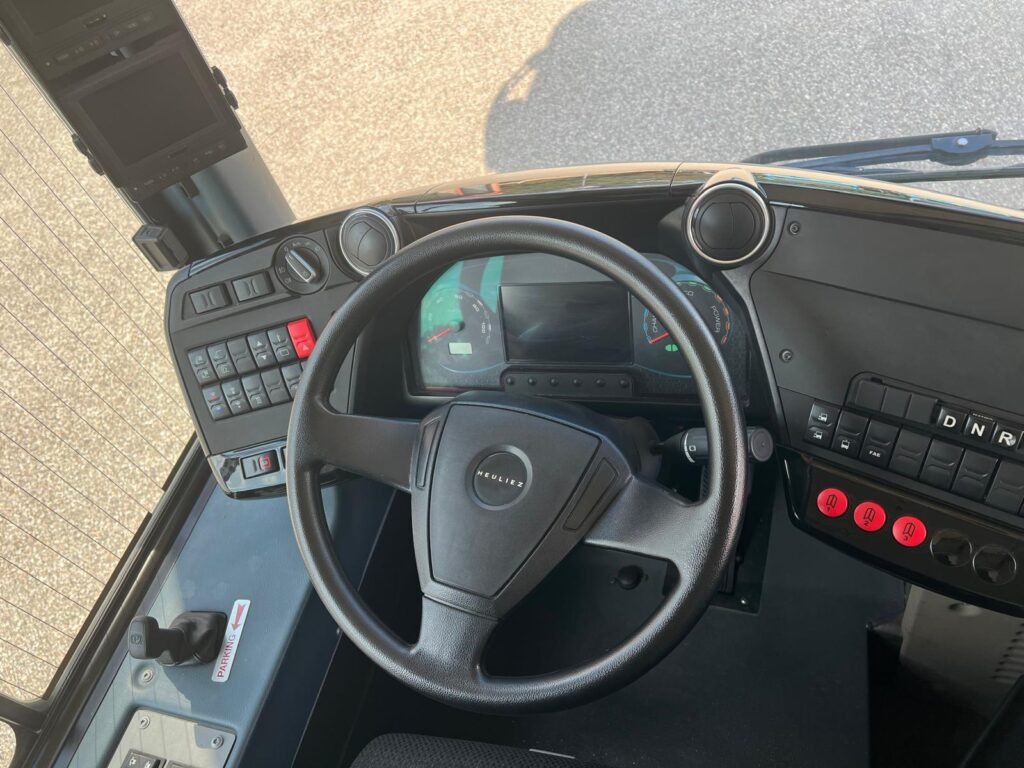 N.1 IVECO GX330ELEC – Anno 2019 - City bus: picture 3 N.1 IVECO GX330ELEC – Anno 2019 - City bus: picture 3