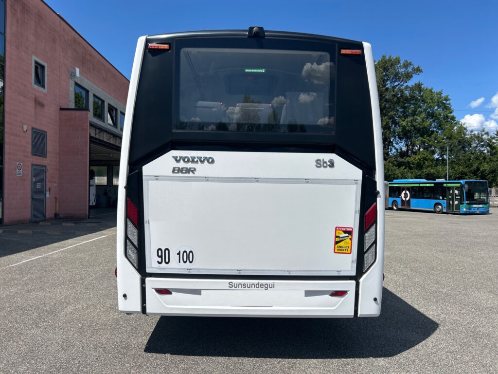 N.1 VOLVO MIDI SUNSUNDEGUI – Anno 2022 - Suburban bus: picture 2 N.1 VOLVO MIDI SUNSUNDEGUI – Anno 2022 - Suburban bus: picture 2