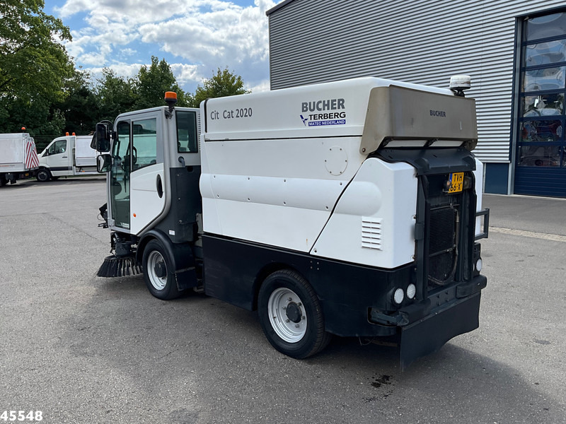 Bucher Citycat 2020 with 3-rd brush - Road sweeper: picture 4 Bucher Citycat 2020 with 3-rd brush - Road sweeper: picture 4