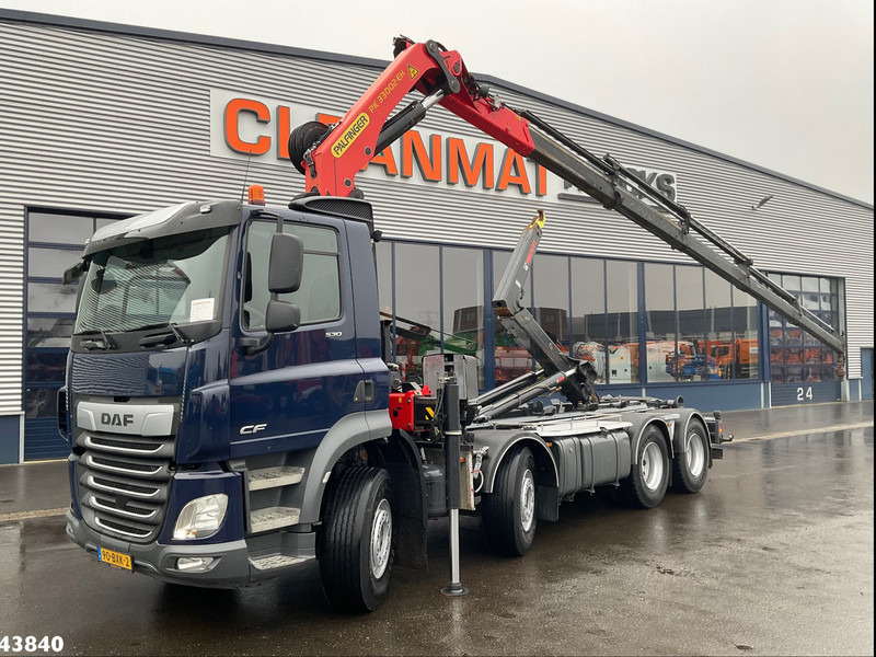 DAF FAD CF 530 8x4 Euro 6 Palfinger 33 Tonmeter laadkraan - Hook lift truck, Crane truck: picture 1 DAF FAD CF 530 8x4 Euro 6 Palfinger 33 Tonmeter laadkraan - Hook lift truck, Crane truck: picture 1