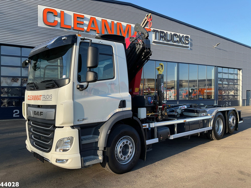 DAF FAN CF 340 Euro 6 HMF 18 Tonmeter laadkraan met lier Just 45.802 km! - Hook lift truck, Crane truck: picture 3 DAF FAN CF 340 Euro 6 HMF 18 Tonmeter laadkraan met lier Just 45.802 km! - Hook lift truck, Crane truck: picture 3