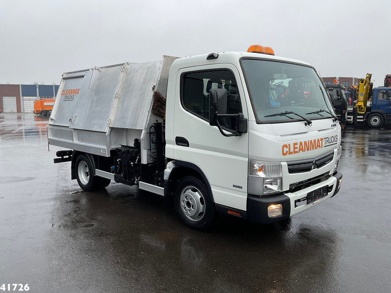 FUSO Canter 3C15 3.0 DI Veegvuilopbouw met belading - Garbage truck: picture 1 FUSO Canter 3C15 3.0 DI Veegvuilopbouw met belading - Garbage truck: picture 1