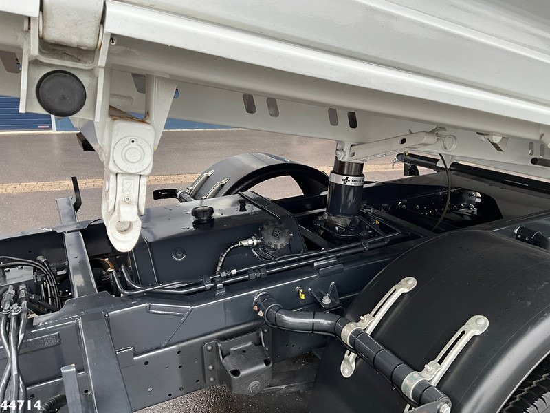 Iveco Daily 72C18 HMF laadkraan 3,4 Tonmeter laadkraan + Meiller 3-zijdige kipper New & Unused!! on lease Iveco Daily 72C18 HMF laadkraan 3,4 Tonmeter laadkraan + Meiller 3-zijdige kipper New & Unused!!: picture 13 Iveco Daily 72C18 HMF laadkraan 3,4 Tonmeter laadkraan + Meiller 3-zijdige kipper New & Unused!! on lease Iveco Daily 72C18 HMF laadkraan 3,4 Tonmeter laadkraan + Meiller 3-zijdige kipper New & Unused!!: picture 13