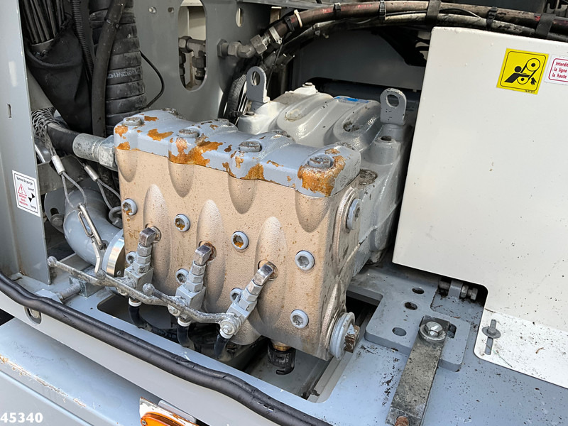 MAN TGS 26.360 Euro 6 Rivard 17m³ Combi Just 185.767 km! on lease MAN TGS 26.360 Euro 6 Rivard 17m³ Combi Just 185.767 km!: picture 15 MAN TGS 26.360 Euro 6 Rivard 17m³ Combi Just 185.767 km! on lease MAN TGS 26.360 Euro 6 Rivard 17m³ Combi Just 185.767 km!: picture 15