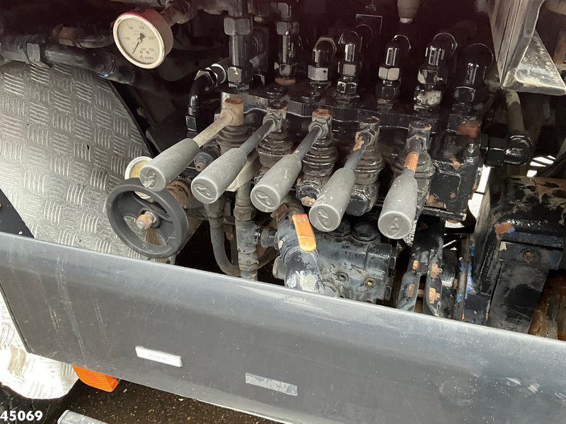 Vacuum truck MAN TGS 41.440 Koks 20m³ Combi: picture 13