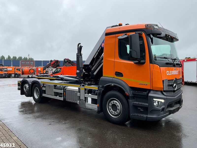 Mercedes-Benz ACTROS 2543 HMF 23 Tonmeter laadkraan - Hook lift truck: picture 5 Mercedes-Benz ACTROS 2543 HMF 23 Tonmeter laadkraan - Hook lift truck: picture 5