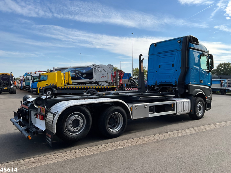 Mercedes-Benz Actros 2545 Euro 6 AJK 25 Tonmeter haakarmsysteem - Hook lift truck: picture 4 Mercedes-Benz Actros 2545 Euro 6 AJK 25 Tonmeter haakarmsysteem - Hook lift truck: picture 4