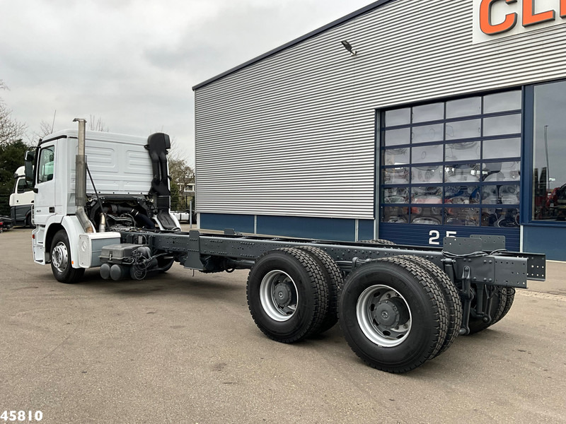 Mercedes-Benz Actros 2631 6x4 Manual Full steel JUST 7.012 KM! - Cab chassis truck: picture 4 Mercedes-Benz Actros 2631 6x4 Manual Full steel JUST 7.012 KM! - Cab chassis truck: picture 4