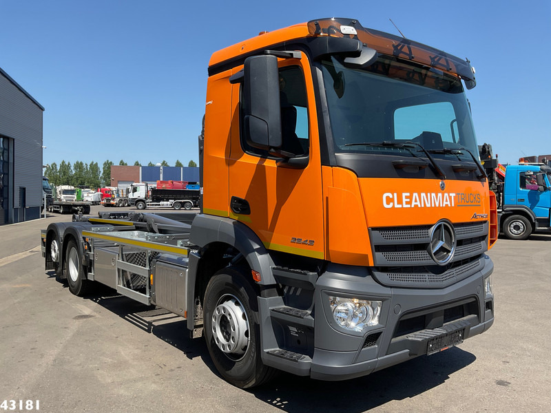 Mercedes-Benz Actros 2643 VDL 21 Ton haakarmsysteem - Hook lift truck: picture 3 Mercedes-Benz Actros 2643 VDL 21 Ton haakarmsysteem - Hook lift truck: picture 3