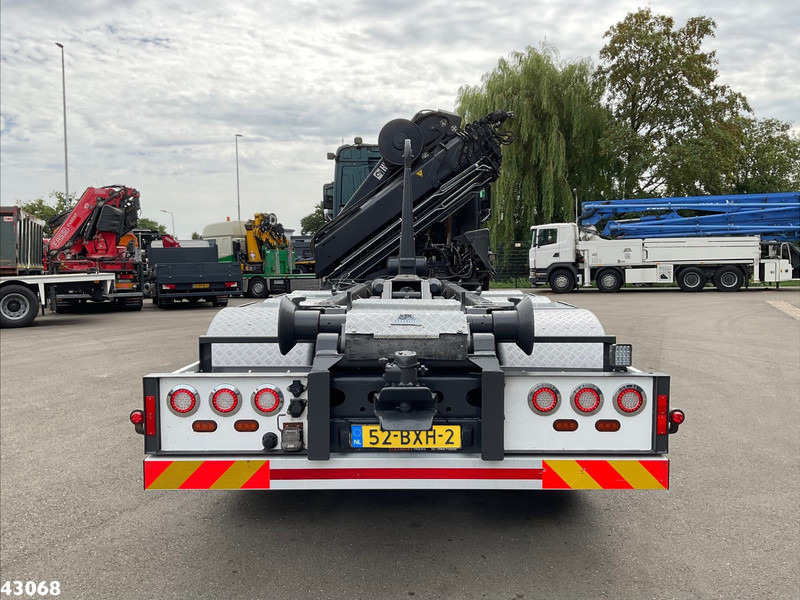 Mercedes-Benz Arocs 3251 8x4 Euro 6 Hiab 28 Tonmeter laadkraan on lease Mercedes-Benz Arocs 3251 8x4 Euro 6 Hiab 28 Tonmeter laadkraan: picture 6