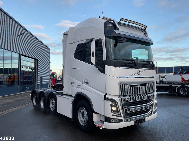 Volvo FH 16.750 8x4 Euro 6 Tridem Hydrauliek - Tractor unit: picture 3 Volvo FH 16.750 8x4 Euro 6 Tridem Hydrauliek - Tractor unit: picture 3