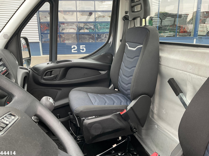 Truck Iveco Daily 35S12 20 Meter hoogwerker + JIB Just 6.039 km!: picture 14 Truck Iveco Daily 35S12 20 Meter hoogwerker + JIB Just 6.039 km!: picture 14