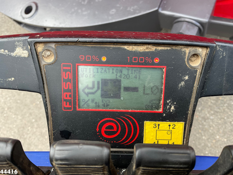 Crane truck Volvo FH 460 8x4 Fassi 27 Tonmeter laadkraan (bouwjaar 2019): picture 11