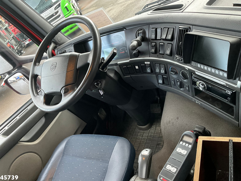 Hook lift truck Volvo FM 330 6x4 Hiab 21 Ton haakarmsysteem Just 35.598 Km!: picture 10 Hook lift truck Volvo FM 330 6x4 Hiab 21 Ton haakarmsysteem Just 35.598 Km!: picture 10