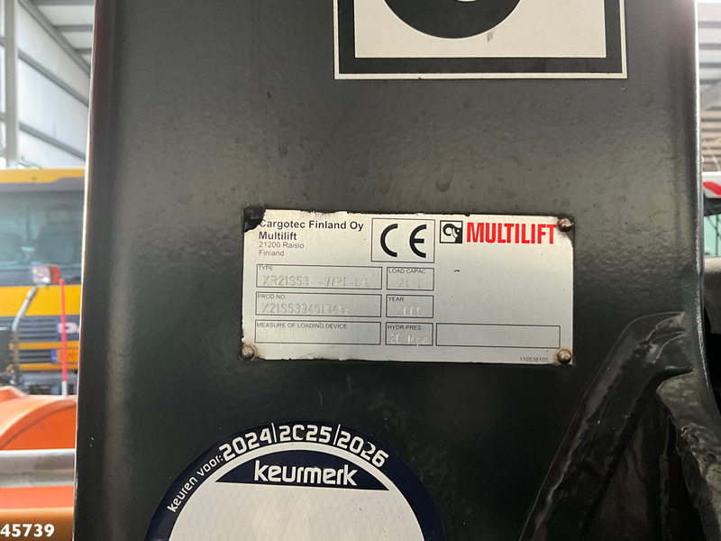 Hook lift truck Volvo FM 330 6x4 Hiab 21 Ton haakarmsysteem Just 35.598 Km!: picture 15 Hook lift truck Volvo FM 330 6x4 Hiab 21 Ton haakarmsysteem Just 35.598 Km!: picture 15