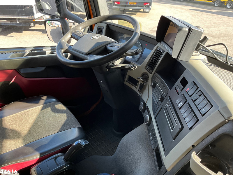 Garbage truck Volvo FM 330 Euro 6 Zoeller 25m³: picture 13