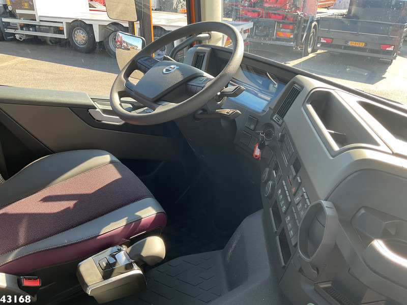 Interior photo 1: Hook lift truck Volvo FM 430 VDL 21 Ton haakarmsysteem