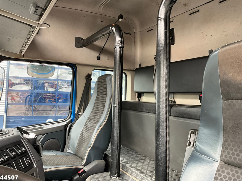 Crane truck Volvo FMX 450 8x4 Hiab 63 Tonmeter laadkraan + Fly-Jib: picture 17 Crane truck Volvo FMX 450 8x4 Hiab 63 Tonmeter laadkraan + Fly-Jib: picture 17