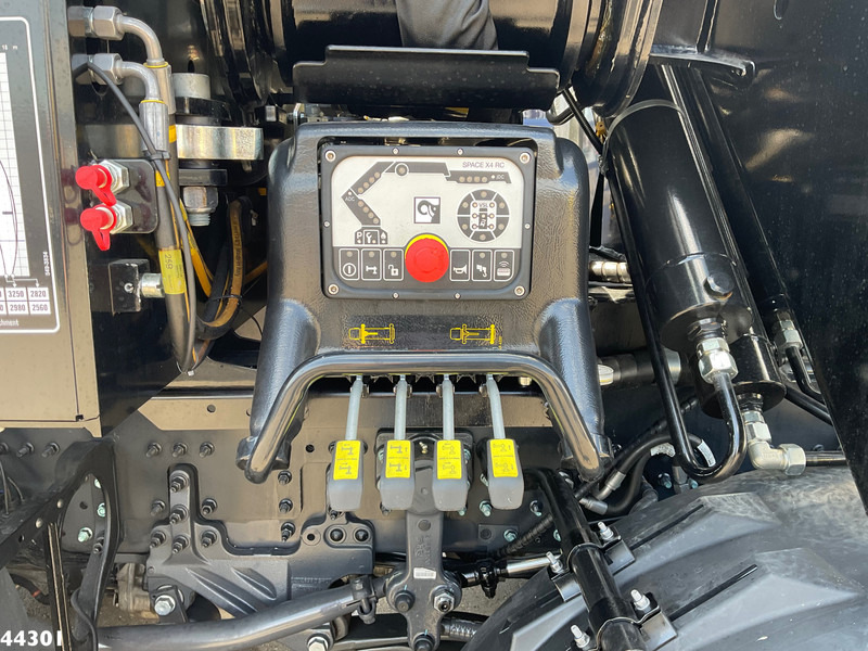 Volvo FMX 500 8x4 Euro 6 Hiab 65 Tonmeter laadkraan + Multilift 25 Ton haakarmsysteem NEW AND UNUSED! on lease Volvo FMX 500 8x4 Euro 6 Hiab 65 Tonmeter laadkraan + Multilift 25 Ton haakarmsysteem NEW AND UNUSED!: picture 12