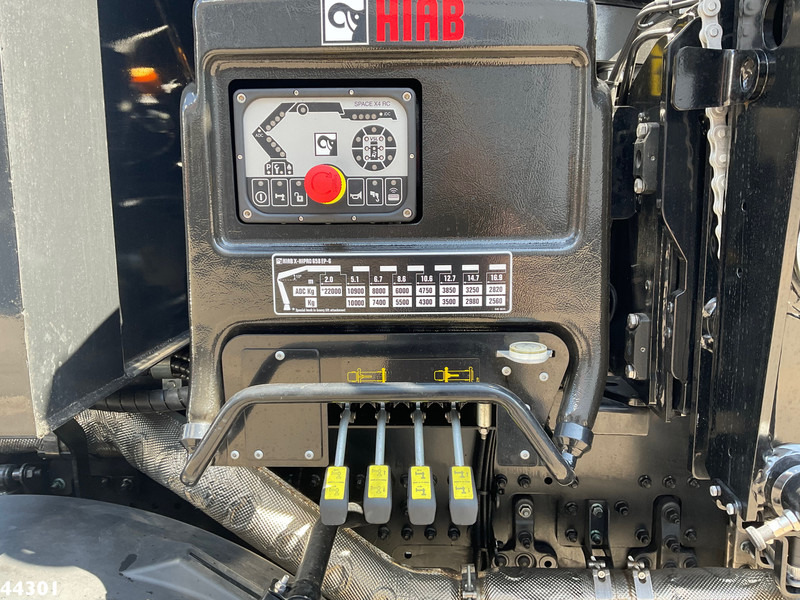 Volvo FMX 500 8x4 Euro 6 Hiab 65 Tonmeter laadkraan + Multilift 25 Ton haakarmsysteem NEW AND UNUSED! on lease Volvo FMX 500 8x4 Euro 6 Hiab 65 Tonmeter laadkraan + Multilift 25 Ton haakarmsysteem NEW AND UNUSED!: picture 13