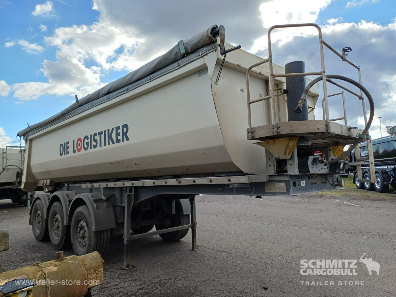 LANGENDORF Auflieger Kipper Stahlrundmulde 24m³ - Tipper semi-trailer: picture 1 LANGENDORF Auflieger Kipper Stahlrundmulde 24m³ - Tipper semi-trailer: picture 1