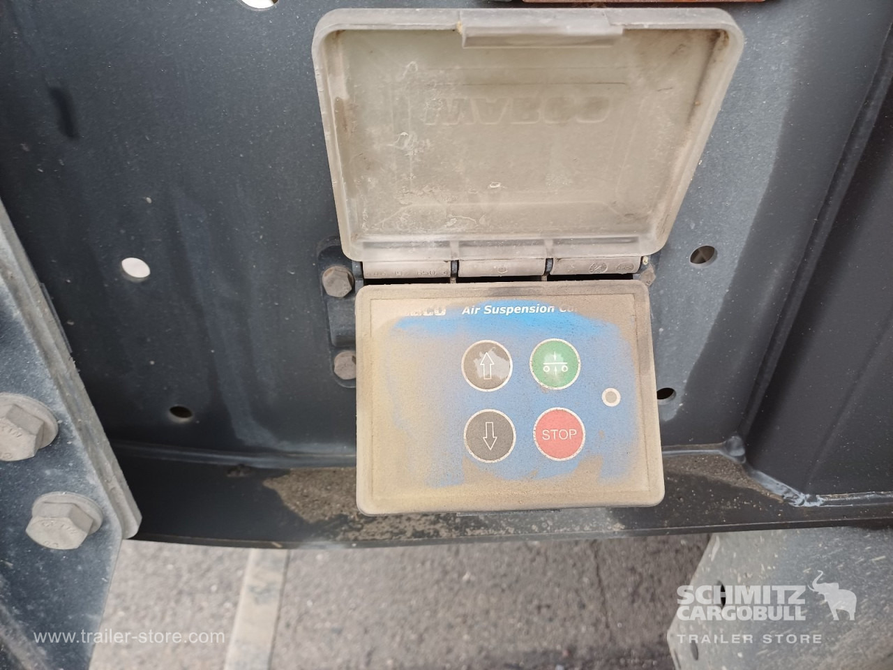 LANGENDORF Auflieger Kipper Stahlrundmulde 24m³ - Tipper semi-trailer: picture 4 LANGENDORF Auflieger Kipper Stahlrundmulde 24m³ - Tipper semi-trailer: picture 4