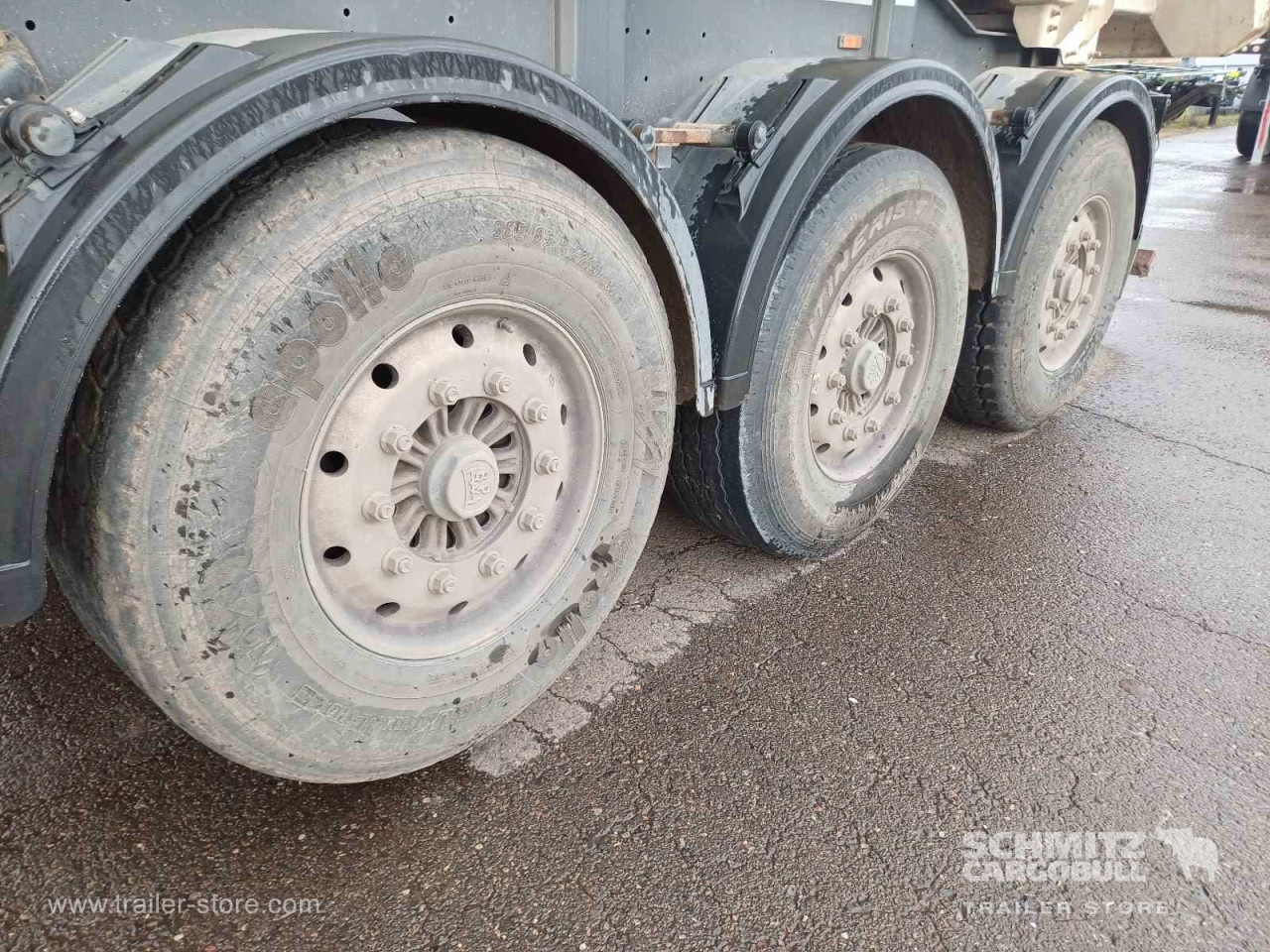 LANGENDORF Auflieger Kipper Stahlrundmulde 24m³ - Tipper semi-trailer: picture 2 LANGENDORF Auflieger Kipper Stahlrundmulde 24m³ - Tipper semi-trailer: picture 2