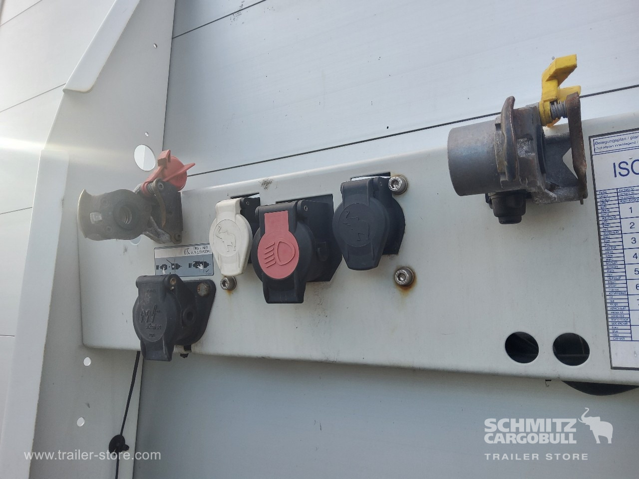 SCHMITZ Auflieger Curtainsider Mega - Curtainsider semi-trailer: picture 4 SCHMITZ Auflieger Curtainsider Mega - Curtainsider semi-trailer: picture 4