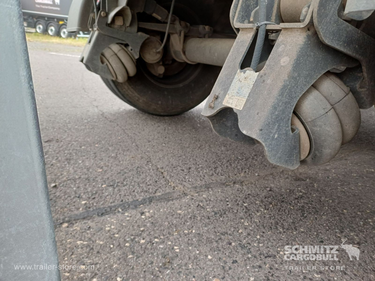 SCHMITZ Auflieger Kipper Stahlrundmulde 24m³ - Tipper semi-trailer: picture 3 SCHMITZ Auflieger Kipper Stahlrundmulde 24m³ - Tipper semi-trailer: picture 3